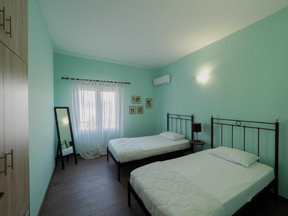 Central & Bright 2Bd Apt In Corfu Town Near Port Exterior photo